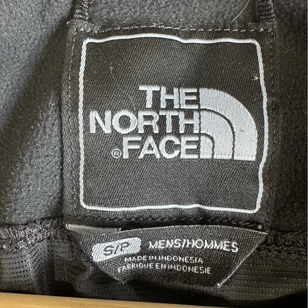 The North Face Men's Lightweight Wind Resistant Jacket Small Gray Red EUC